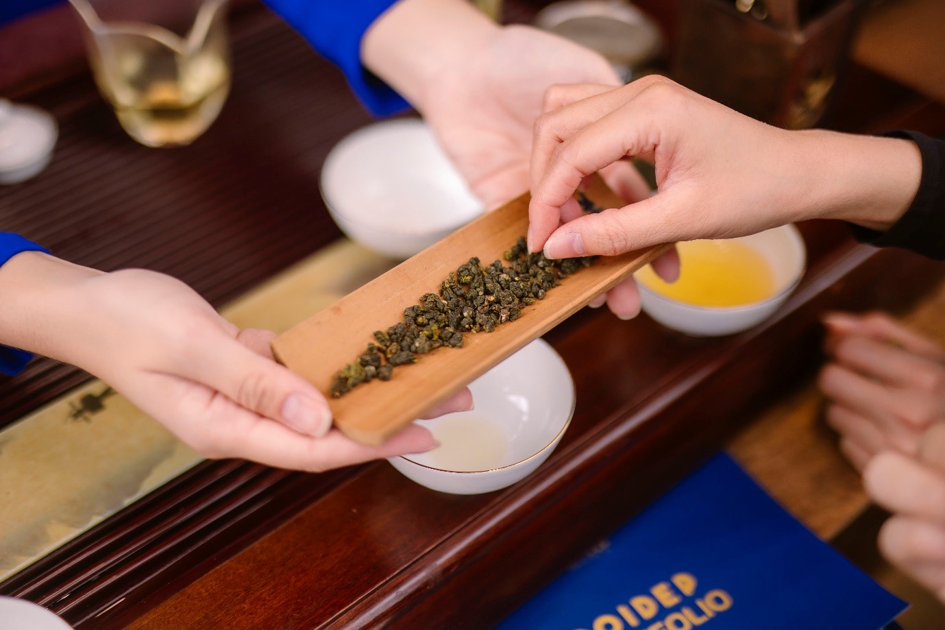 Trà Đôi Dép khẳng định vị thế tiên phong trong xu hướng Tea & Wellness tại Việt Nam